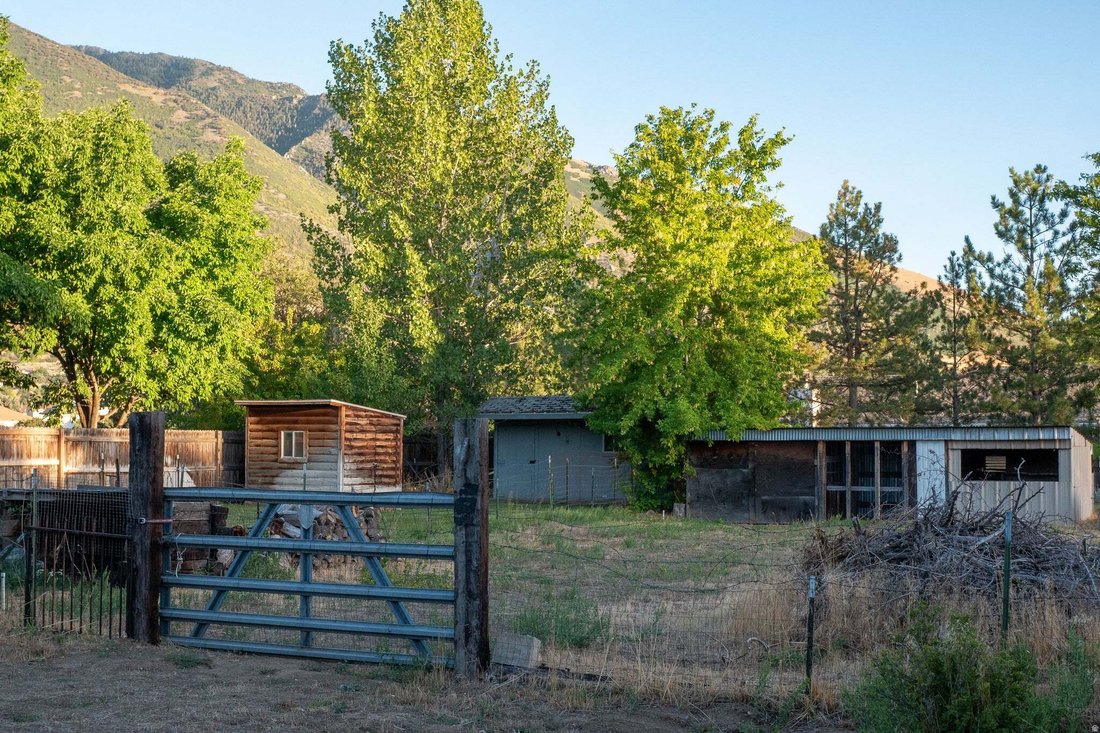 House in Sandy, Utah, United States 3 - 18832728