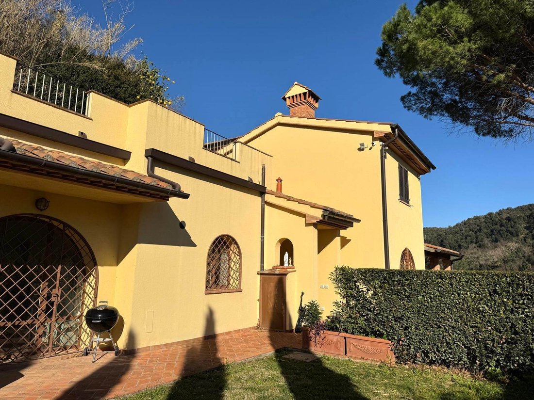 Wohnung in Capannoli, Toskana, Italien 1 - 18834657