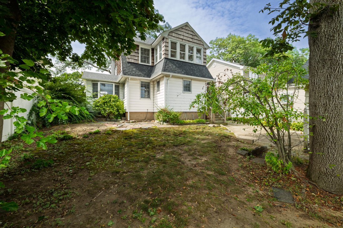 House in Malverne, New York, United States 5 - 18831968