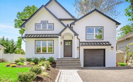 House in Bellmore, New York, United States 1