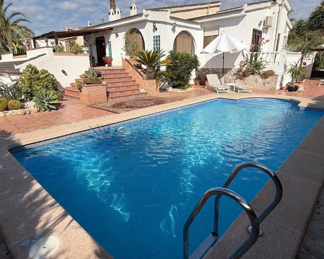 Villa in Quesada, Rojales, Land Valencia 1 - 18830698