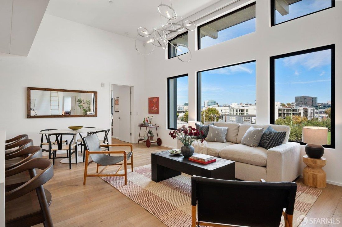 Condo in San Francisco, California, United States 2 - 18832344