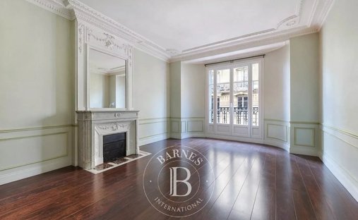 Apartment in Ecole Militaire, Paris 7e Arrondissement, Paris 1