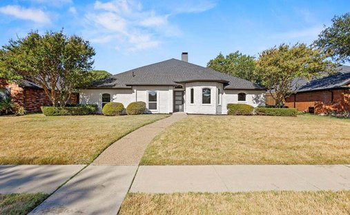 House in Plano, Texas, United States 1