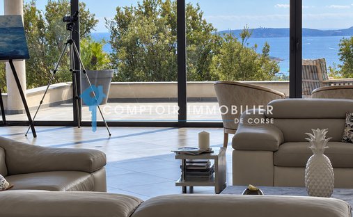 Villa en Sainte-Lucie-de-Porto-Vecchio, Córcega, Francia 1