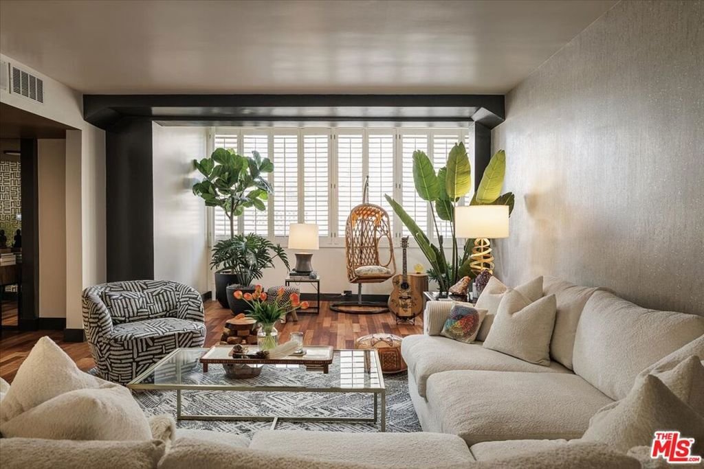 Condo in Los Angeles, California, United States 3 - 18832340
