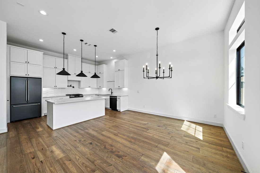 House in Houston, Texas, United States 5 - 18834034