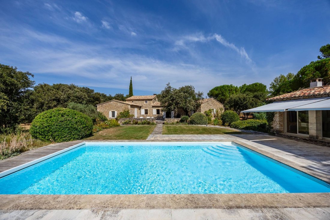 Apartamento en Gordes, Provenza-Alpes-Costa Azul, Francia 2 - 18831105