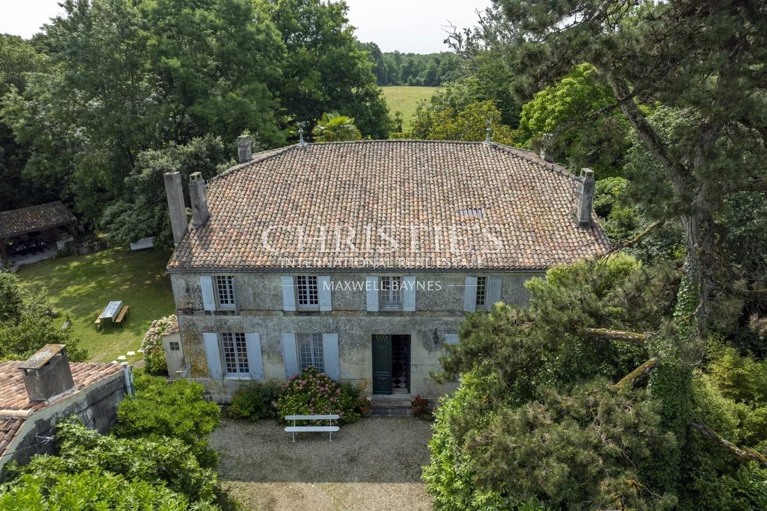 Anwesen in Centre, Saintes, Frankreich 2 - 15824822