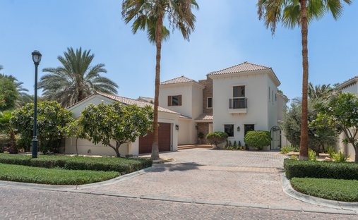 Villa en Jumeirah Golf Estates, Dubái, Emiratos Árabes Unidos 1