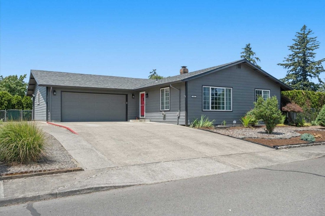 House in Canby, Oregon, United States 1 - 18831116