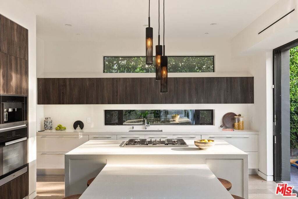 House in Los Angeles, California, United States 5 - 18832414