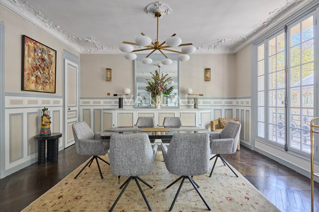 Apartment in Gros Caillou, Paris 7e Arrondissement, Paris 3 - 18831150