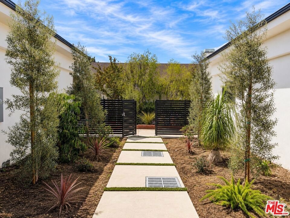 House in Los Angeles, California, United States 4 - 18832444