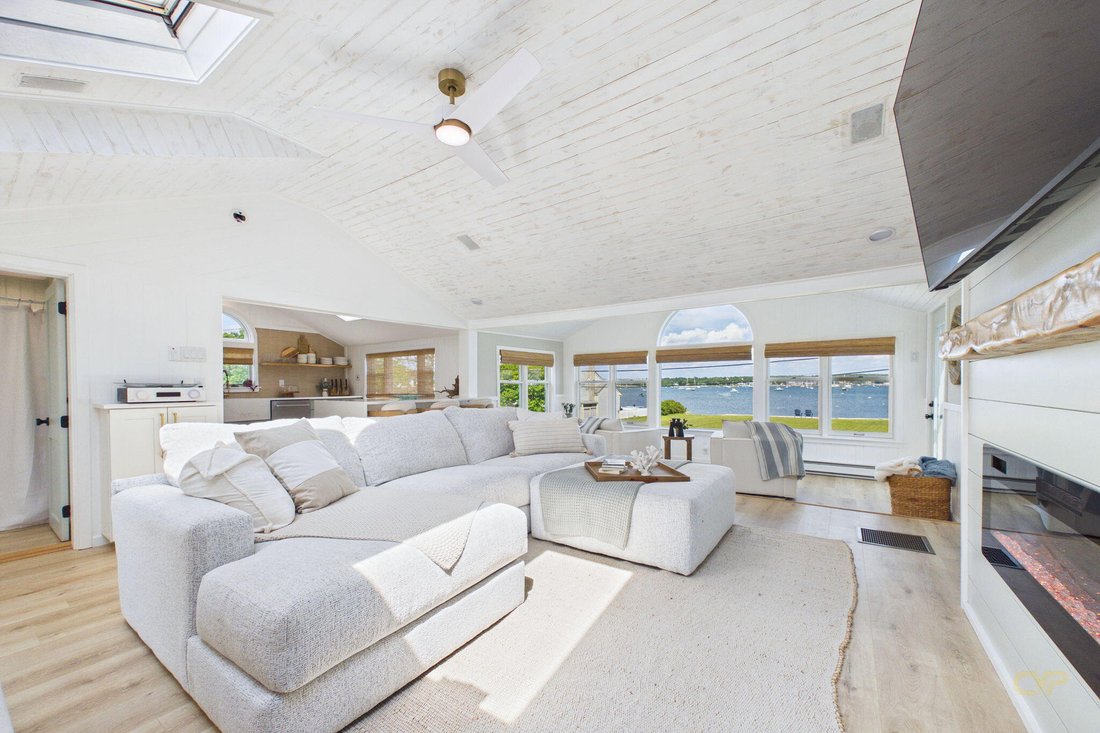 House in Mattapoisett, Massachusetts, United States 4 - 18832107