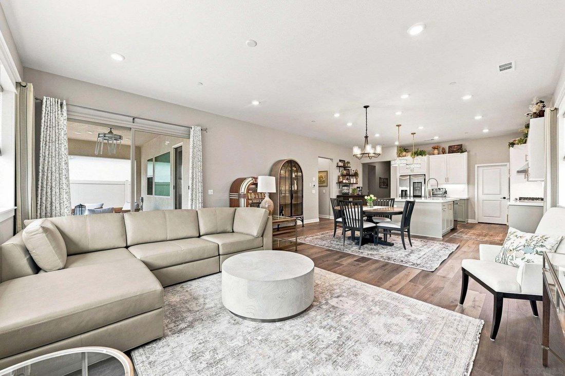Condo in San Diego, California, United States 5 - 18833293