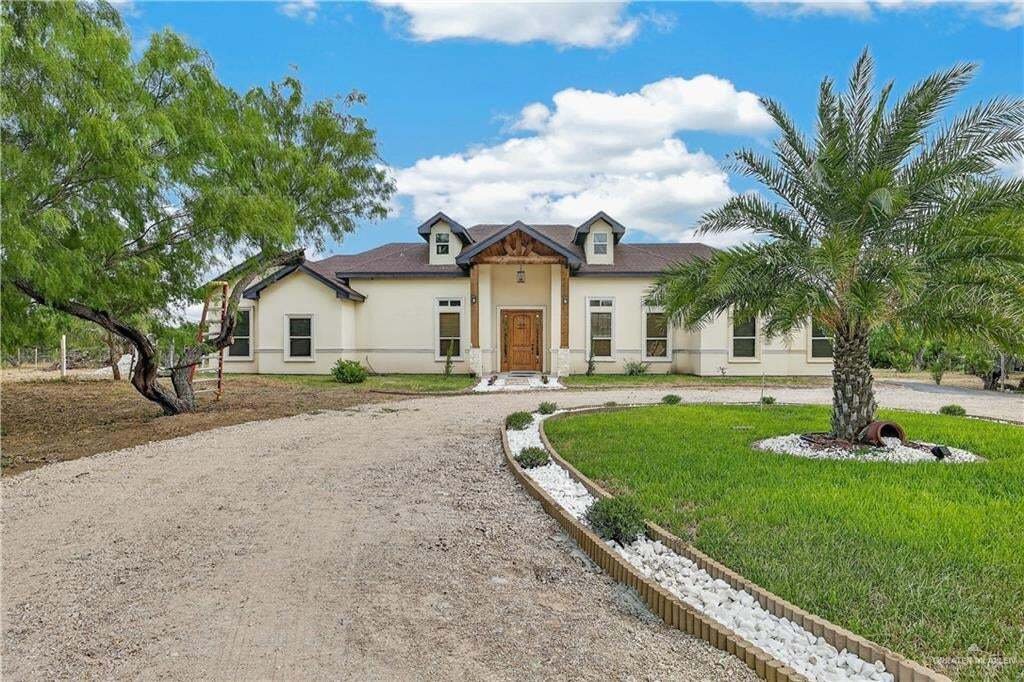 House in Elsa, Texas, United States 1 - 18832133
