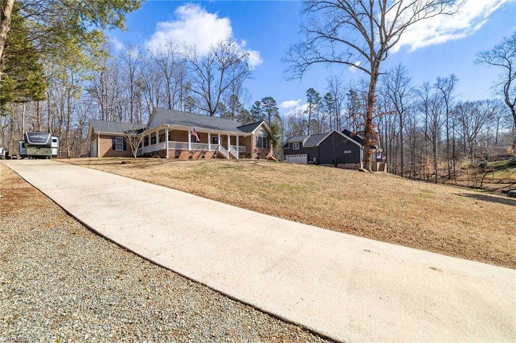 House in Haw River, North Carolina, United States 4 - 18833018