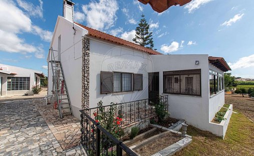 House in Alenquer (Santo Estevao e Triana), Lisbon, Portugal 1
