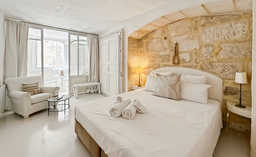 Villa in Saint-Rémy-de-Provence, Provence-Alpes-Côte d'Azur, France 1