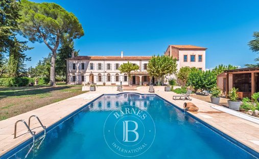 Domaine à Le Cannet-des-Maures, Provence-Alpes-Côte d'Azur, France 1