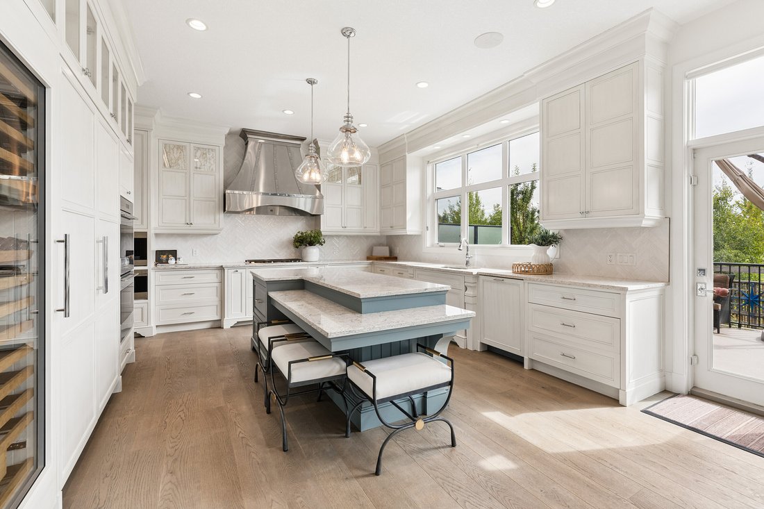 House in Calgary, Alberta, Canada 5 - 18830653