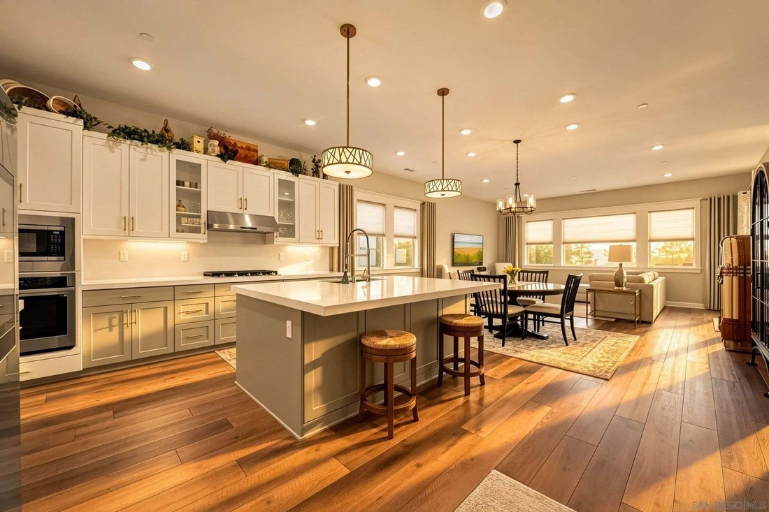 Condo in San Diego, California, United States 3 - 18833293