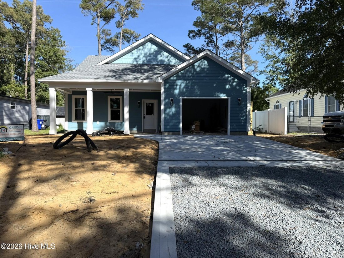House in Oak Island, North Carolina, United States 1 - 18601677