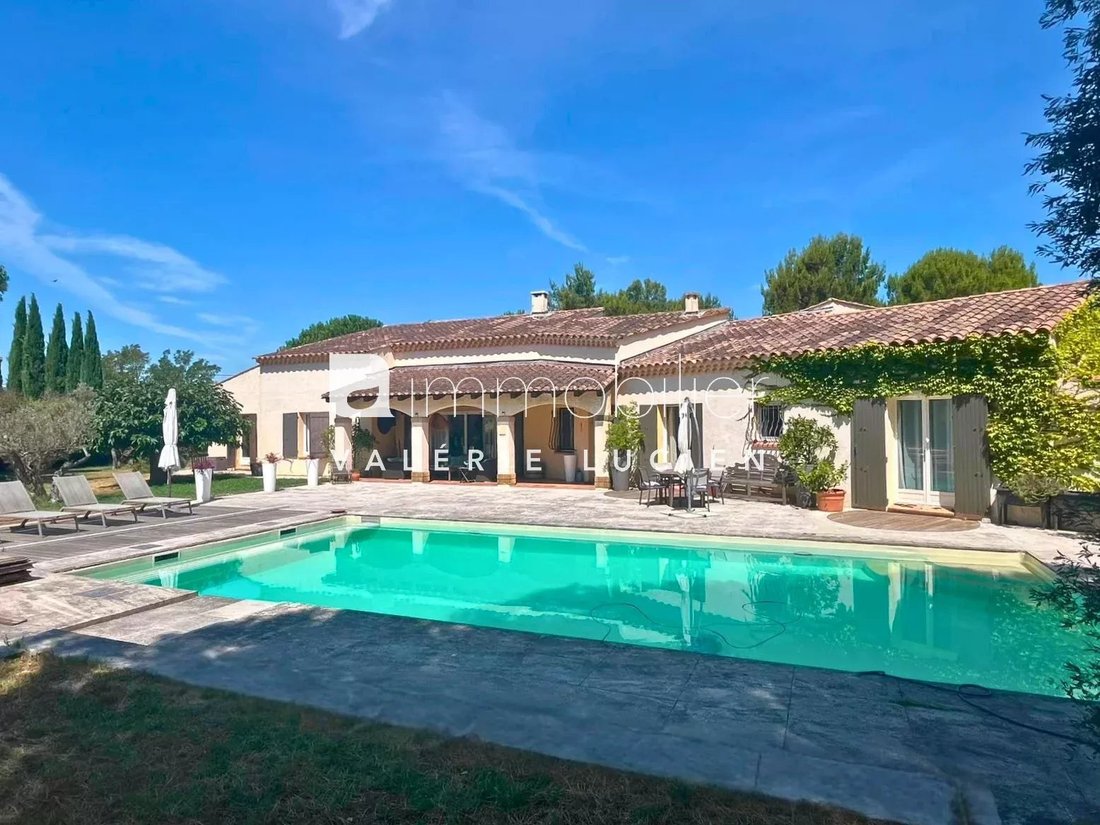 Haus in Arles, Provence-Alpes-Côte d'Azur, Frankreich 1 - 18831412