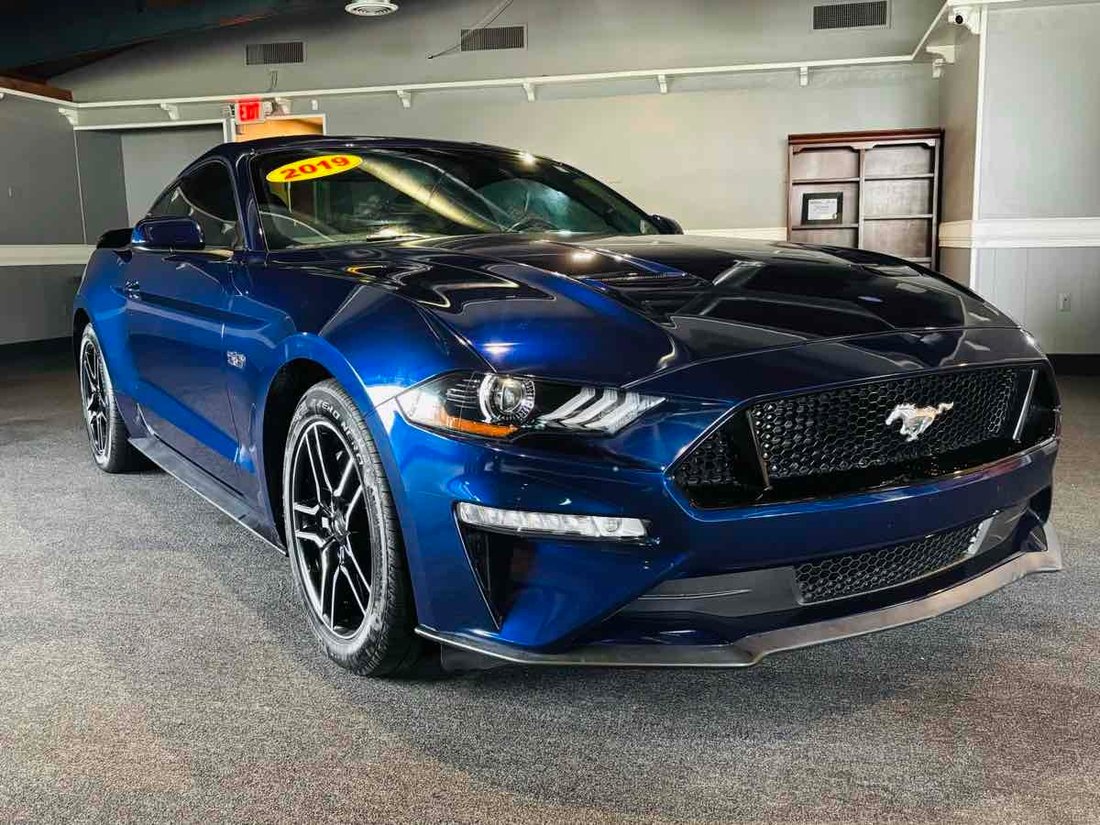 Coupe in Detroit, MI, United States 4 - 18798522