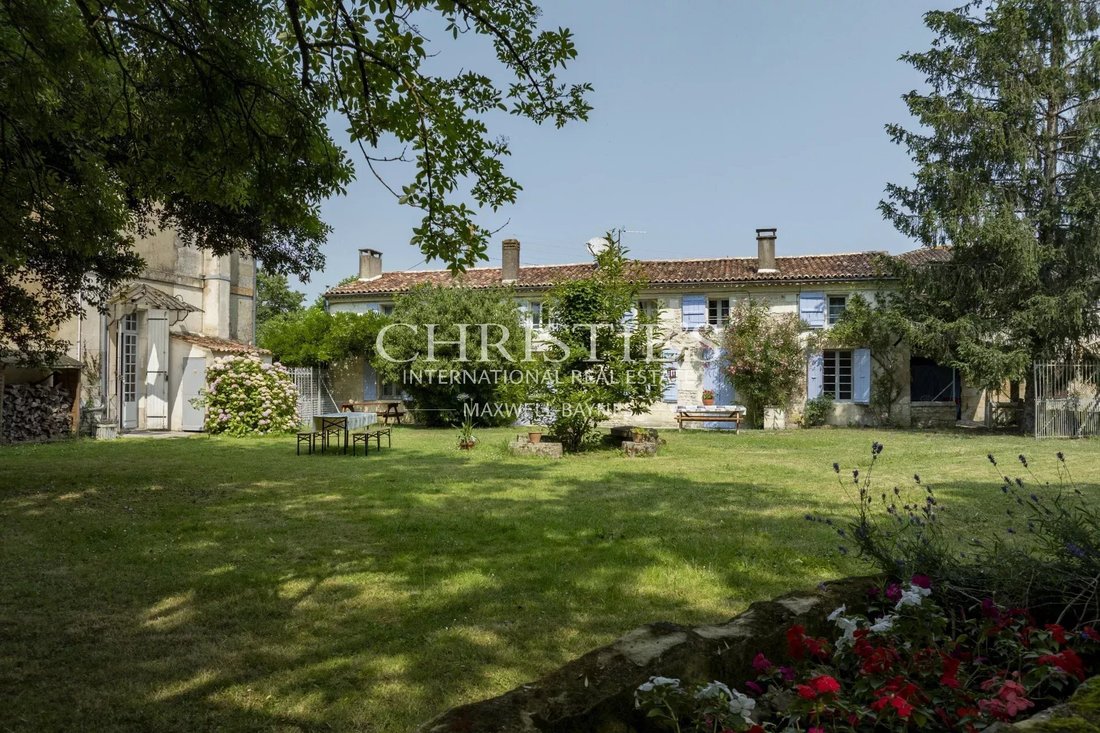Anwesen in Centre, Saintes, Frankreich 3 - 15824822