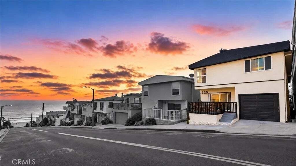 Manhattan Beach, California, United States 1 - 18833354