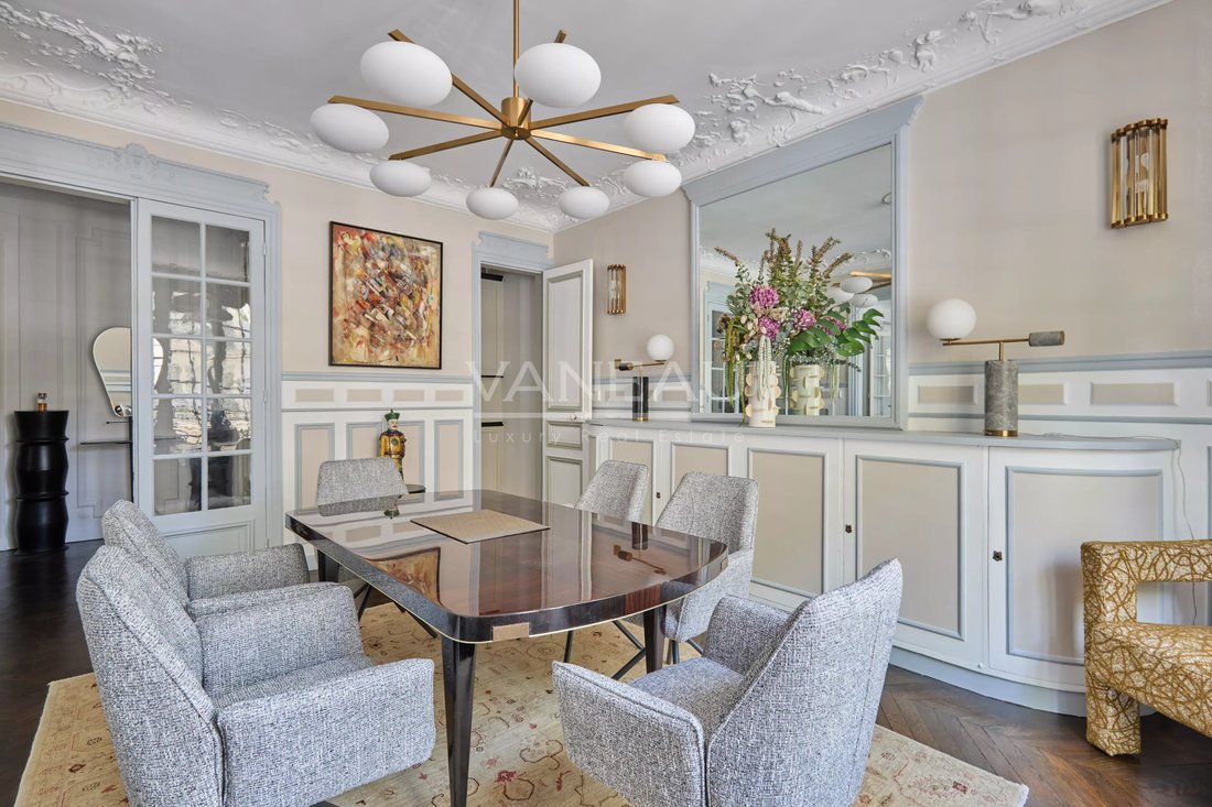Apartment in Gros Caillou, Paris 7e Arrondissement, Paris 5 - 18831150