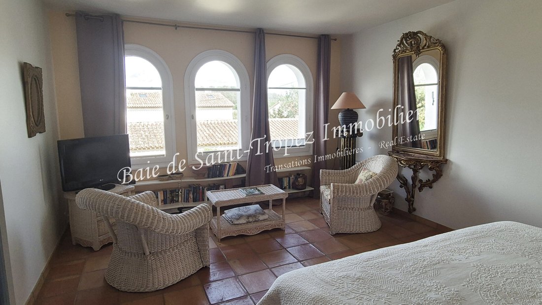 House in Zone Ouest Urbaine, Saint-Tropez, France 3 - 14584231