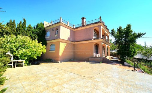 Villa in Sotogrande, San Roque, Andalusia 1