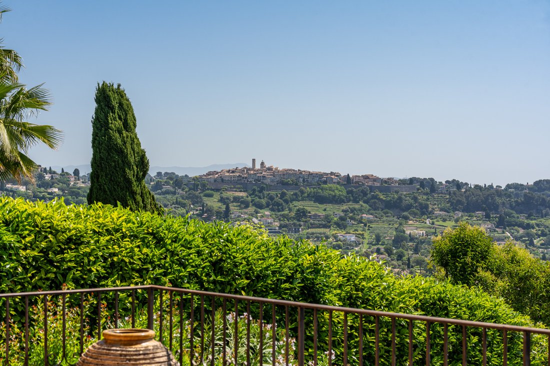 Villa in Centre du Village, La Colle-sur-Loup, France 2 - 18037301