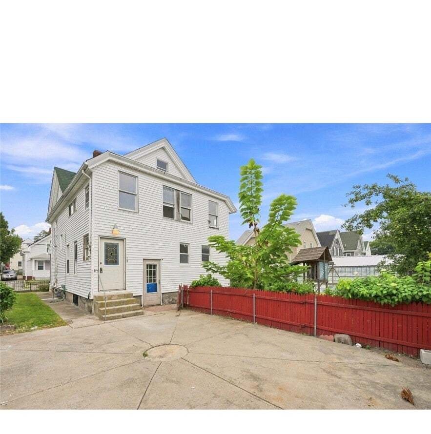 Altro a Cranston, Rhode Island, Stati Uniti 2 - 18832409