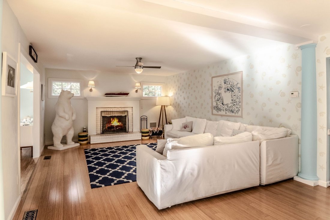 House in East Hampton, New York, United States 3 - 18835107