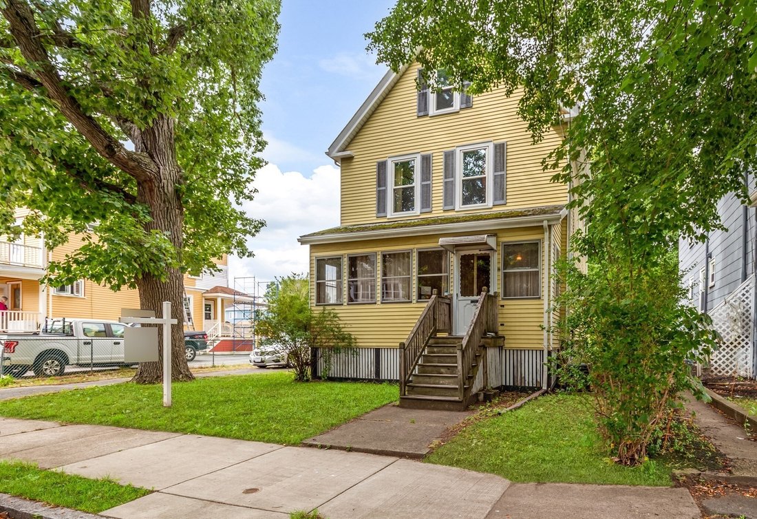 House in Medford, Massachusetts, United States 2 - 18831770