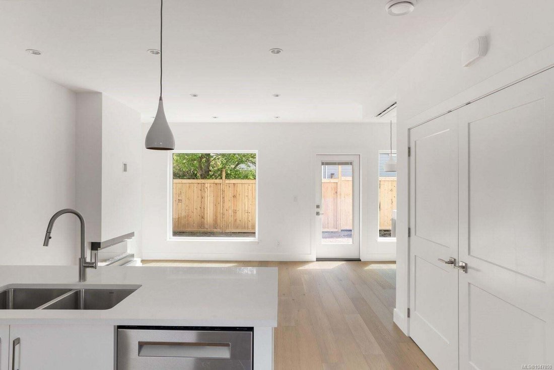 Townhouse in Oak Bay, British Columbia, Canada 5 - 18834763