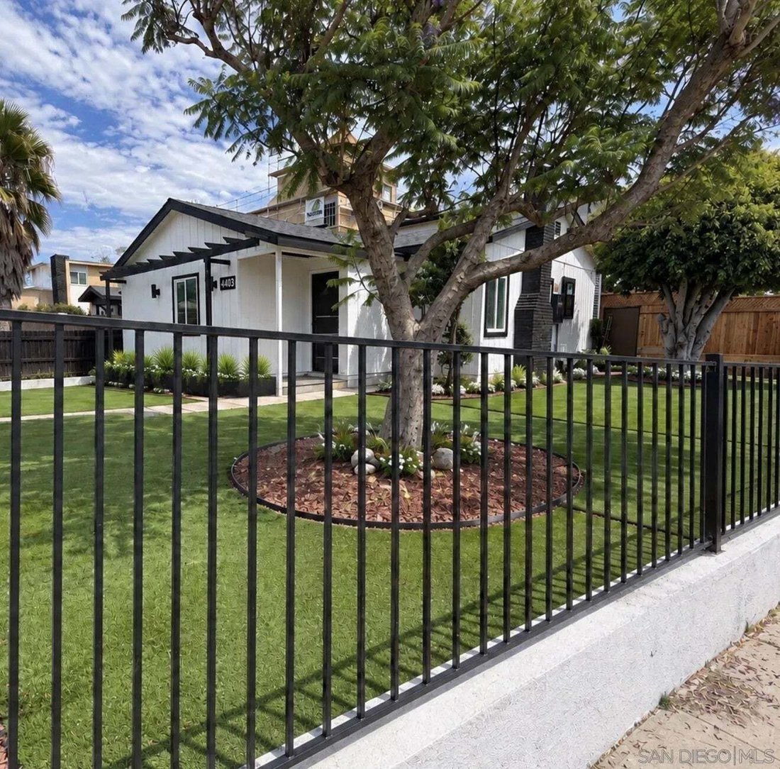 San Diego, California, United States 4 - 18833283
