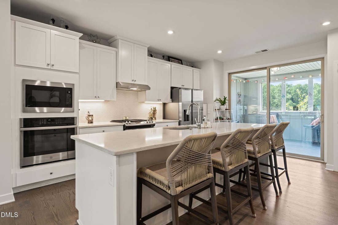 Townhouse en Cary, Carolina del Norte, Estados Unidos 2 - 18830060