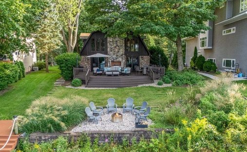 House in Lake Holiday, Illinois, United States 1