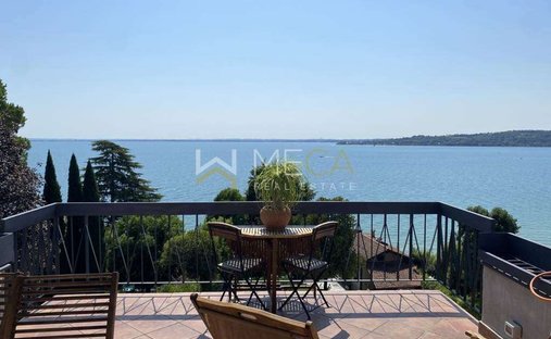 Villa in Padenghe am Gardasee, Lombardei, Italien 1