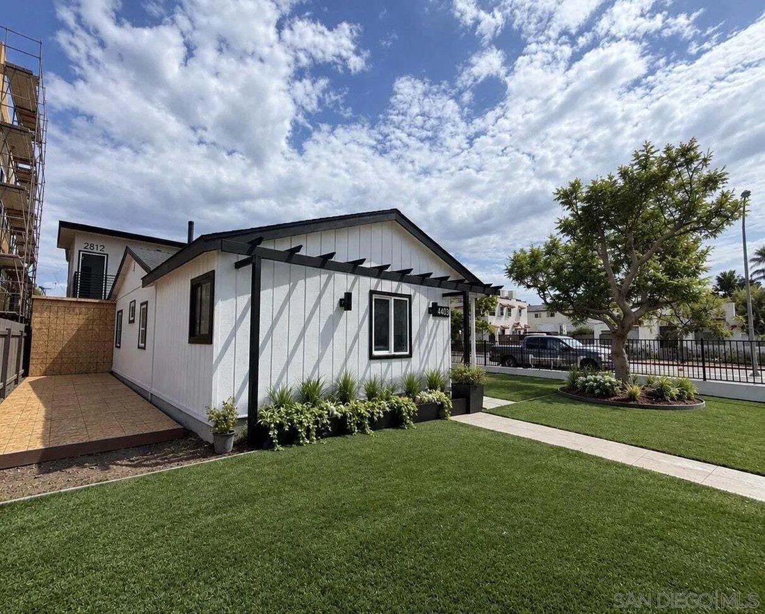 San Diego, California, United States 2 - 18833283