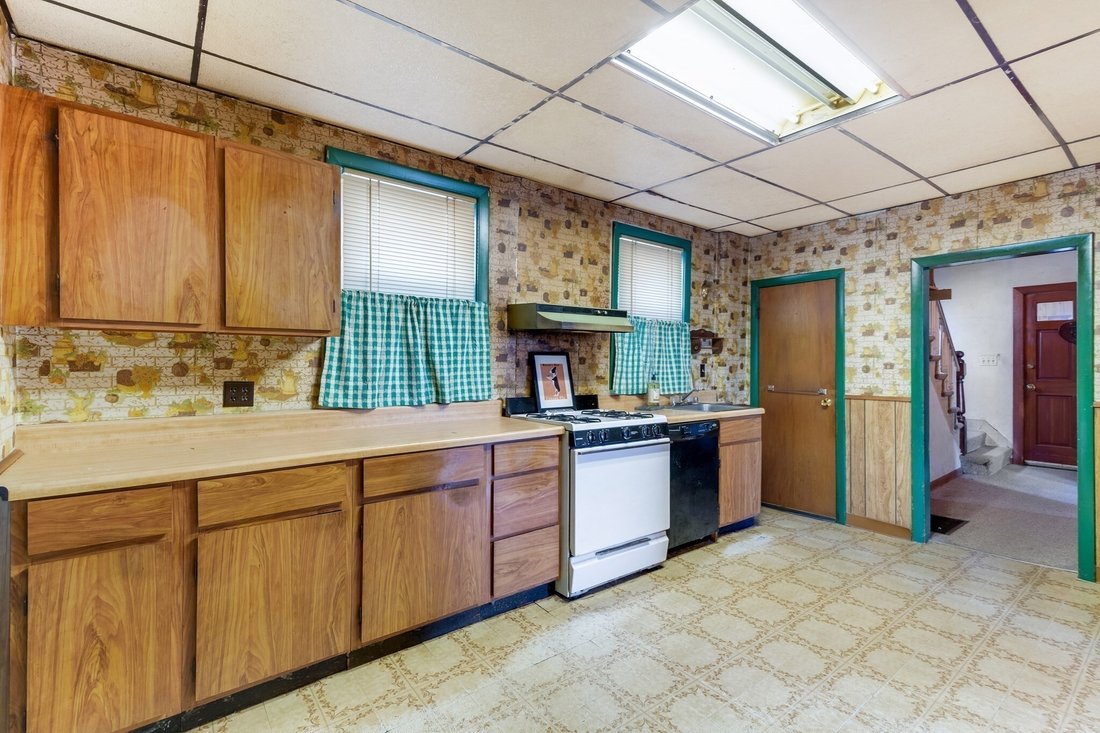 House in Medford, Massachusetts, United States 4 - 18831770