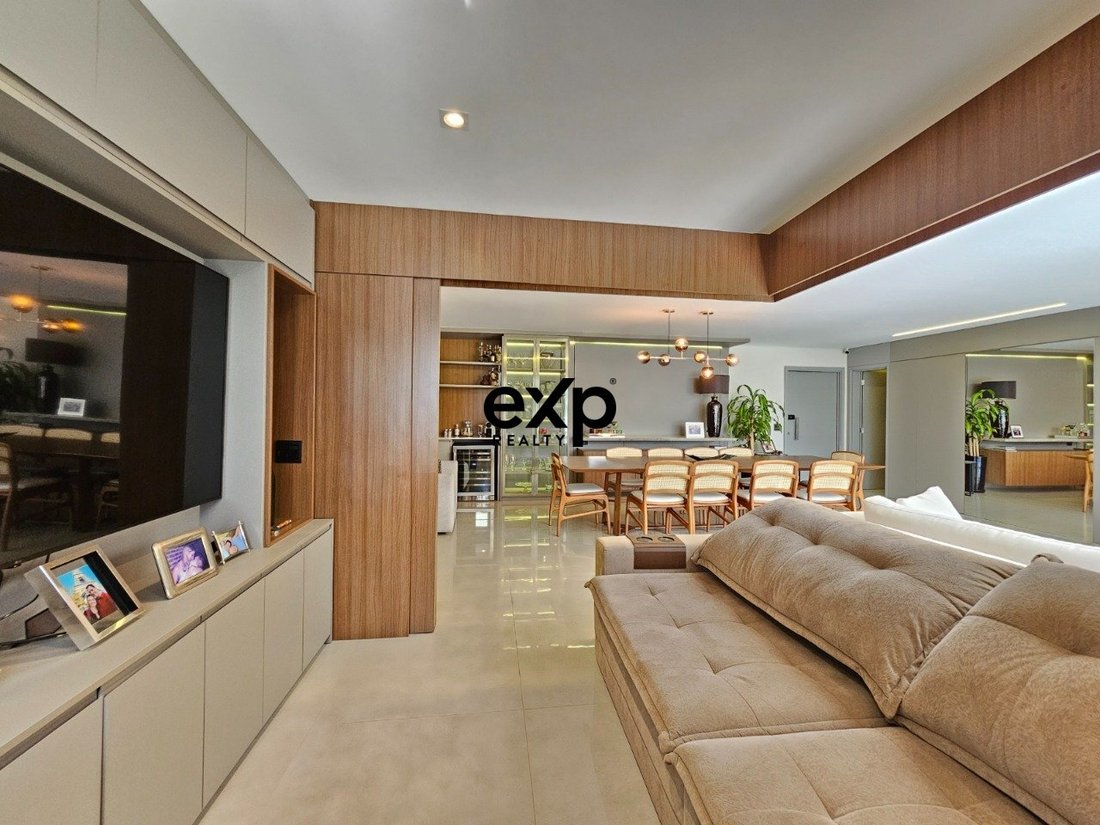 Apartment in Santana de Parnaíba, State of São Paulo, Brazil 2 - 18830794
