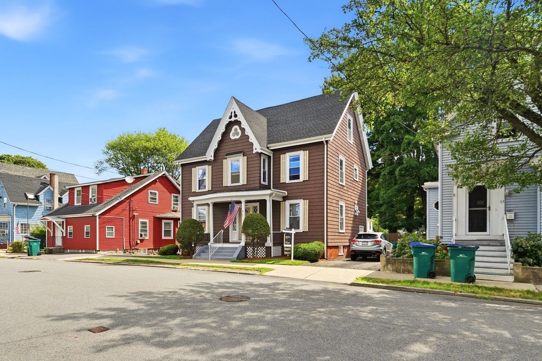 House in Lynn, Massachusetts, United States 2 - 18830596