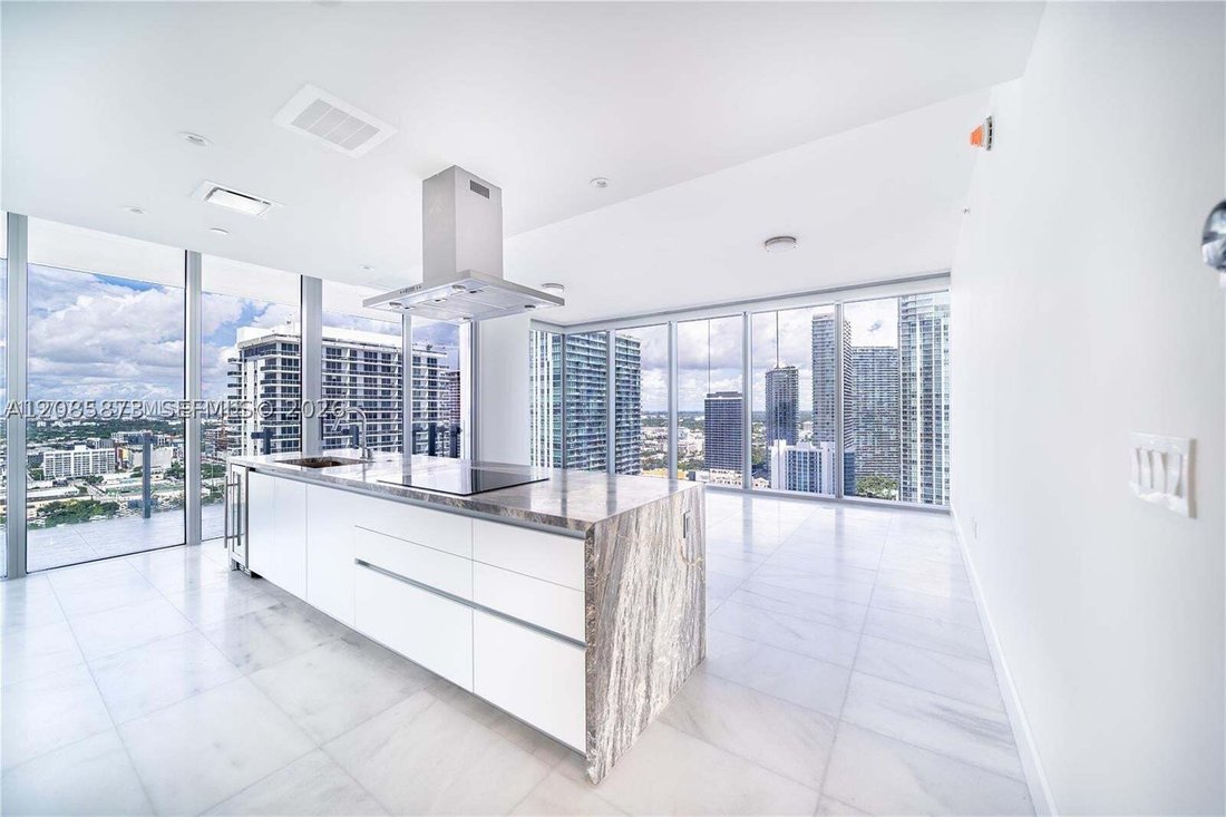 Condominio en Miami, Florida, Estados Unidos 3 - 18832793