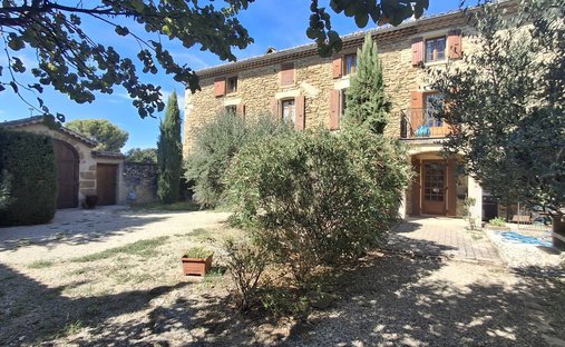 House in Grillon, Provence-Alpes-Côte d'Azur, France 1